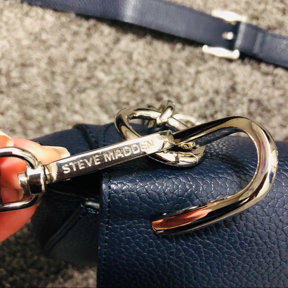 SOLD Steve Madden Bag - Picture 9 of 9